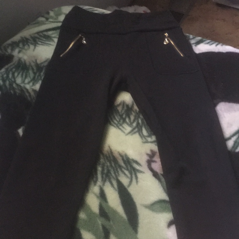 Black leggings / inside is teddy material